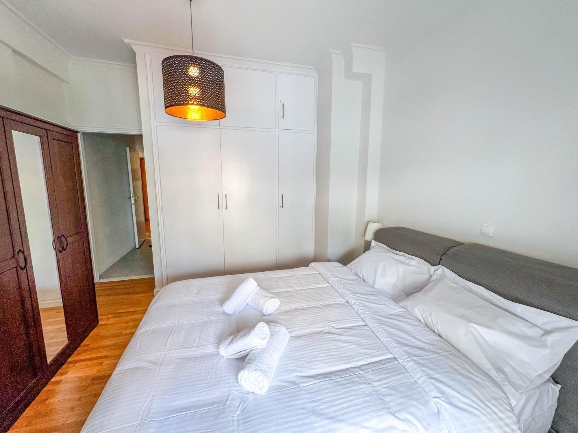Family Two Bedroom Apartment Benaki Athens Exterior photo